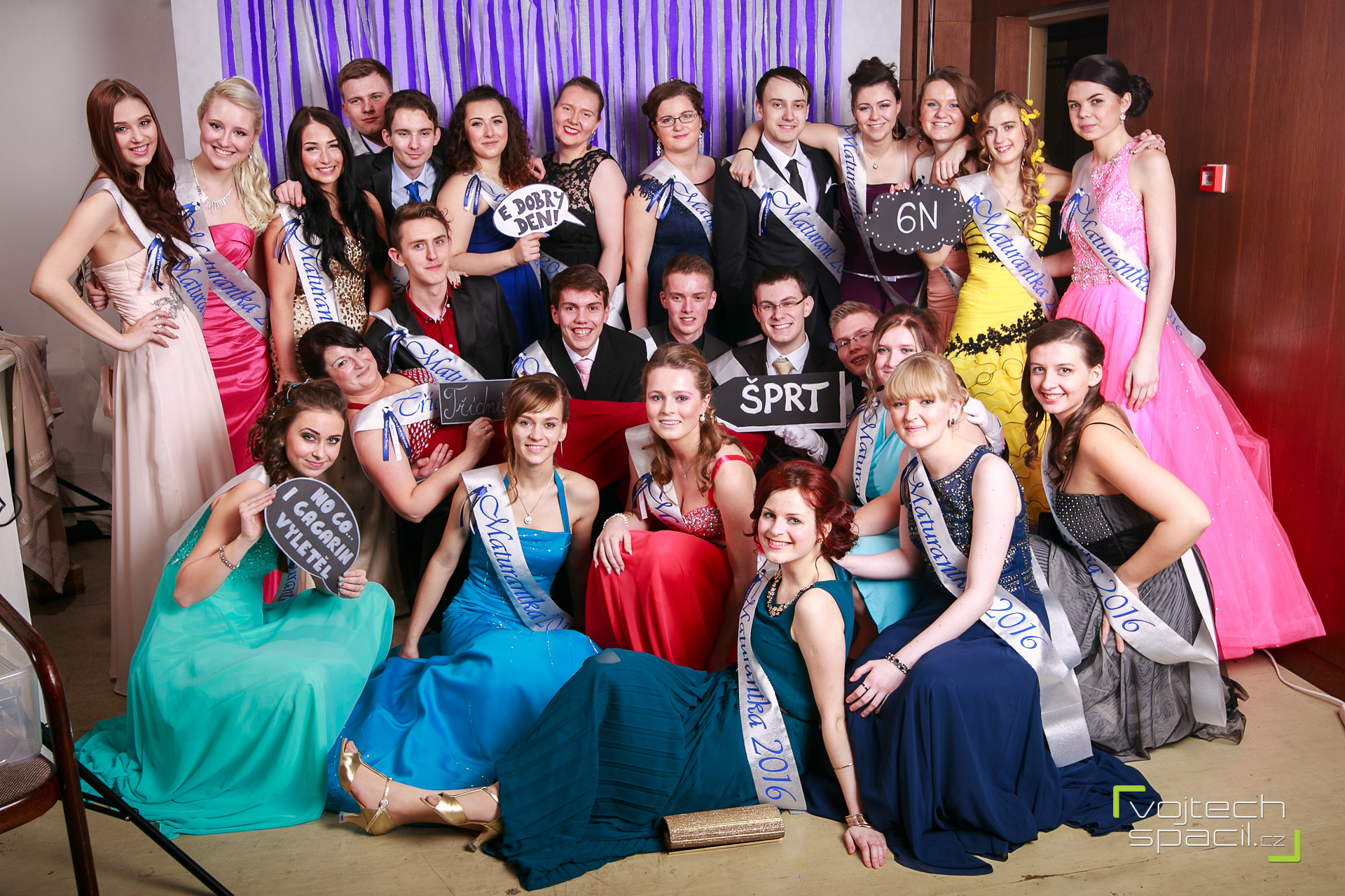 Fotky z plesu Reálného Gymnázia v Prostějově
